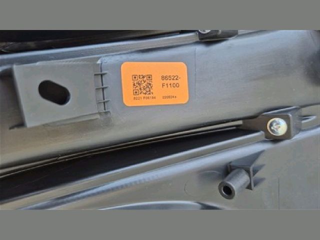 bontott KIA SPORTAGE Jobb Ködlámpa Rács