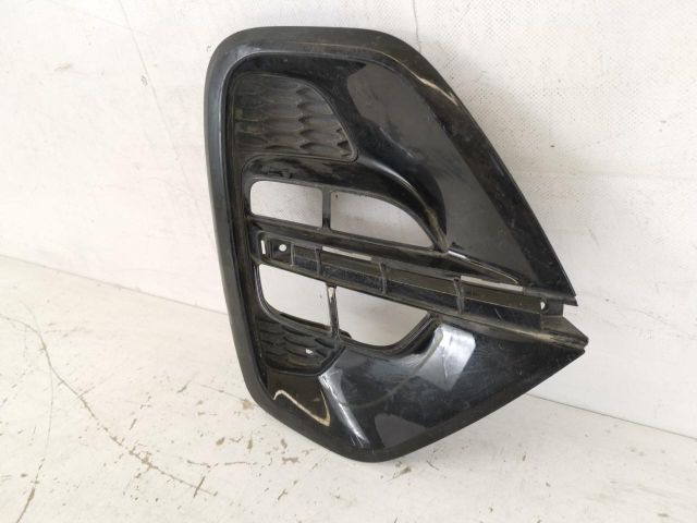 bontott KIA SPORTAGE Jobb Ködlámpa Rács