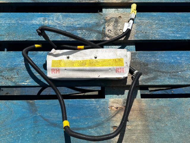 bontott KIA SPORTAGE Jobb Oldallégzsák