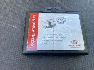 bontott KIA SPORTAGE Kerék Csavar Szett