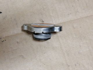 bontott KIA SPORTAGE Kiegyenlítőtartály Sapka