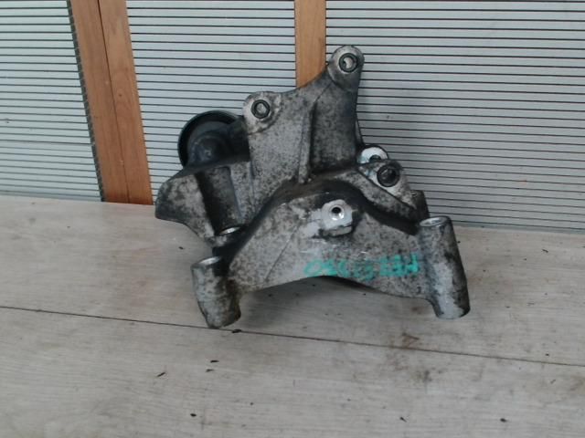 bontott KIA SPORTAGE Klíma Tartó Bak