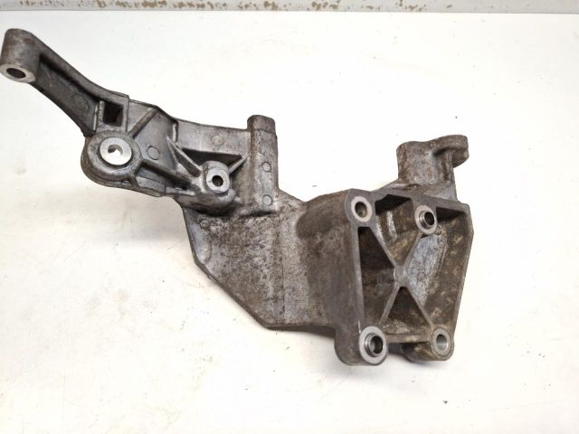 bontott KIA SPORTAGE Klímakompresszor Tartó Bak