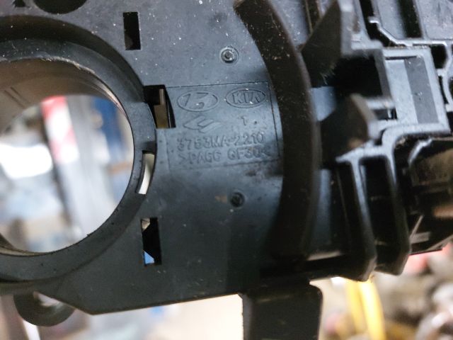 bontott KIA SPORTAGE Komplett Kormánykapcsoló (Bajuszkapcsoló)