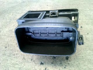 bontott KIA SPORTAGE Középső Jobb Szellőző