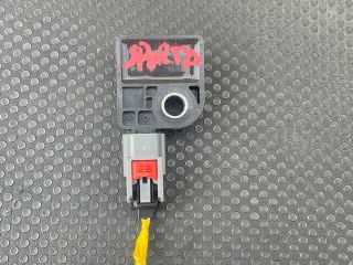 bontott KIA SPORTAGE Központi Ütközés Érzékelő