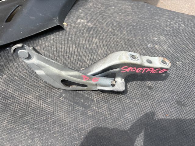 bontott KIA SPORTAGE Motorháztető Bal Zsanér