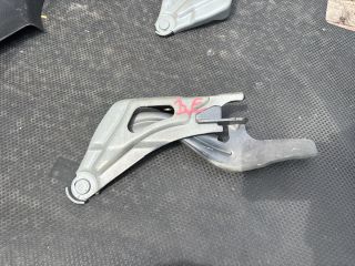 bontott KIA SPORTAGE Motorháztető Jobb Zsanér