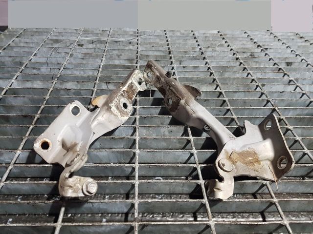 bontott KIA SPORTAGE Motorháztető Zsanér Pár