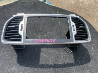 bontott KIA SPORTAGE Multifunkciós Kijelző Keret