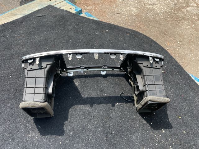 bontott KIA SPORTAGE Multifunkciós Kijelző Keret