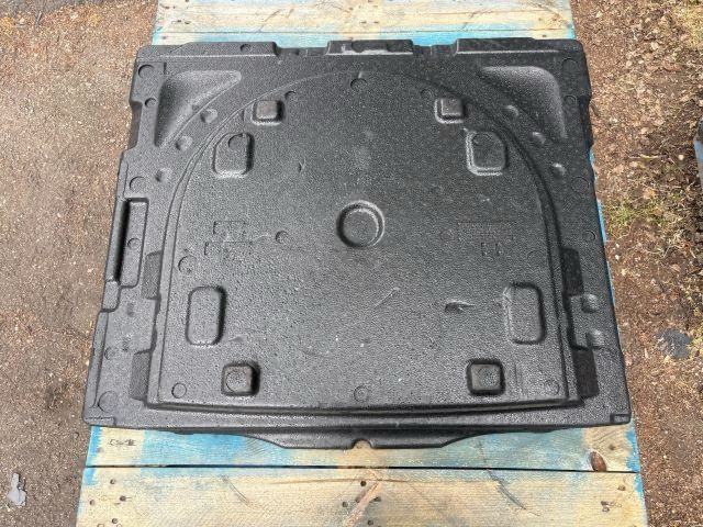 bontott KIA SPORTAGE Pótkerék Szerszámtartó