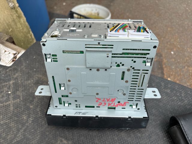 bontott KIA SPORTAGE Rádió / CD