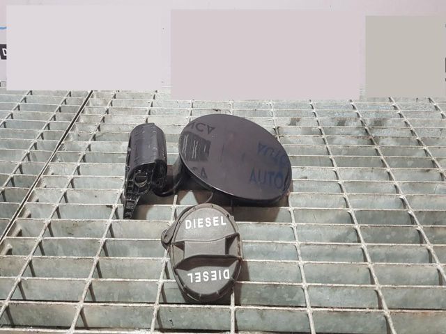 bontott KIA SPORTAGE Tankajtó