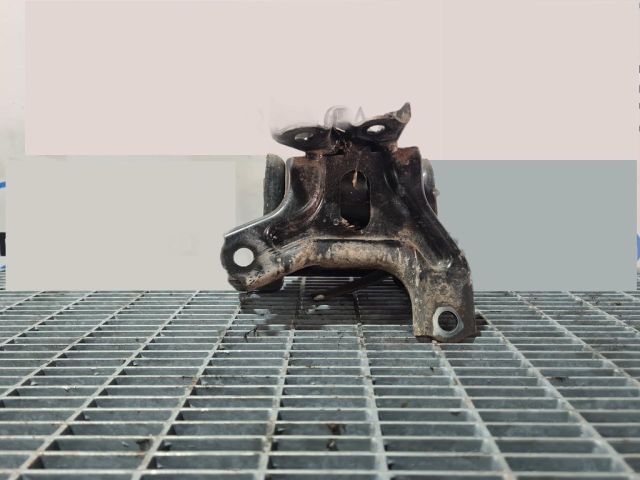 bontott KIA SPORTAGE Tartó Bak