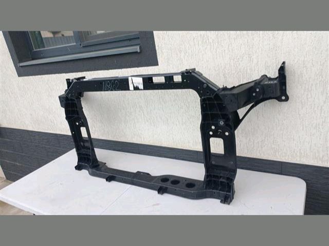 bontott KIA SPORTAGE Vízhűtő Radiátor Tartó