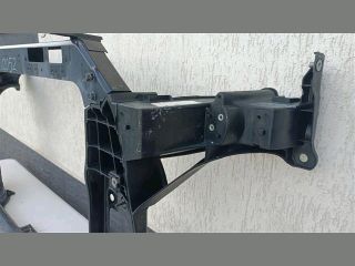 bontott KIA SPORTAGE Vízhűtő Radiátor Tartó