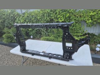 bontott KIA SPORTAGE Vízhűtő Radiátor Tartó