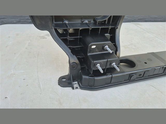 bontott KIA SPORTAGE Vízhűtő Radiátor Tartó