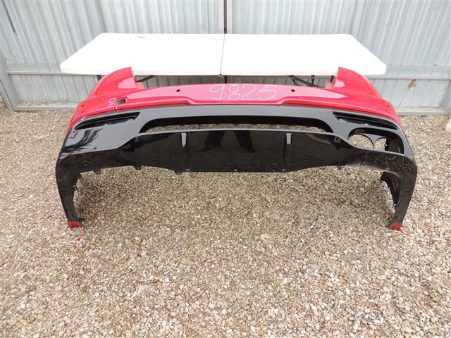 bontott KIA STINGER Hátsó Lökhárító (Részeivel)