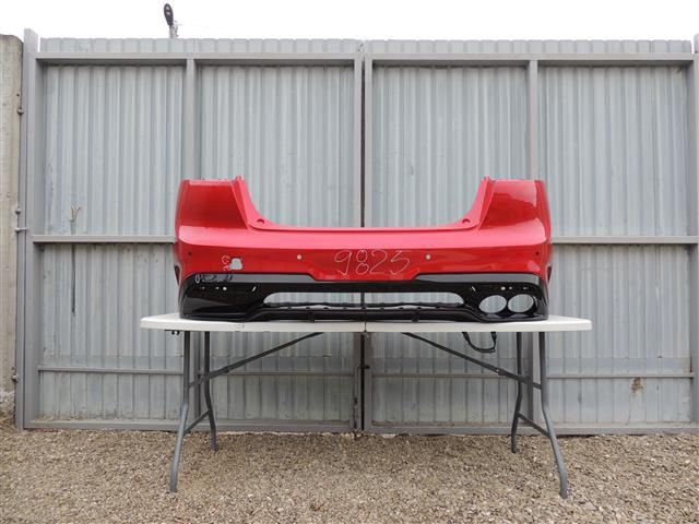 bontott KIA STINGER Hátsó Lökhárító (Részeivel)