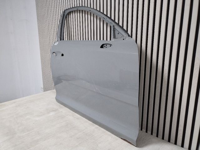 bontott KIA STINGER Jobb első Ajtó (Üres lemez)