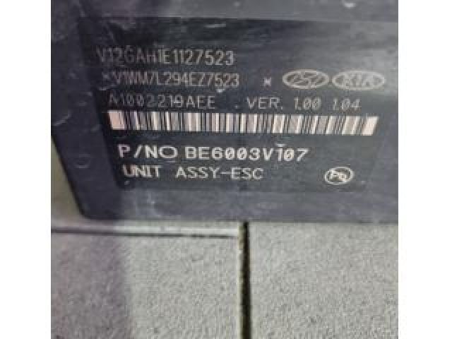 bontott KIA STONIC ABS Kocka