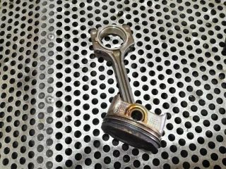 bontott KIA STONIC Dugattyú