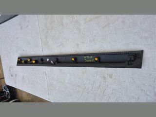 bontott KIA STONIC Bal első Ajtó Díszléc