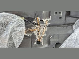 bontott KIA STONIC Bal első Ajtó (Üres lemez)