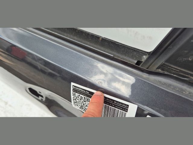 bontott KIA STONIC Bal első Ajtó (Üres lemez)