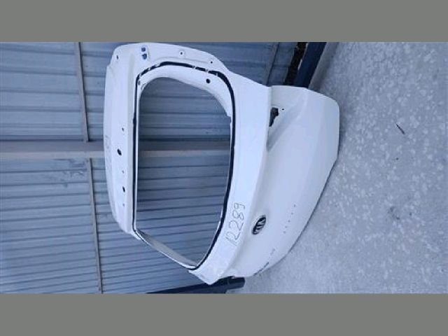 bontott KIA STONIC Csomagtérajtó (Üres lemez)