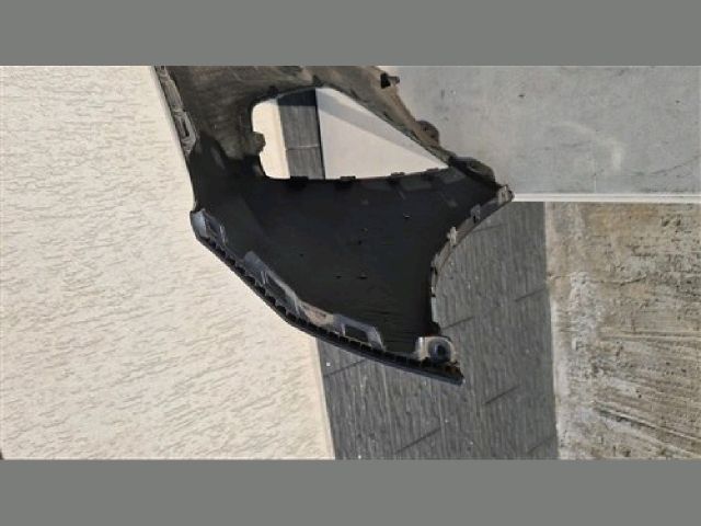 bontott KIA STONIC Első Lökhárító (Részeivel)