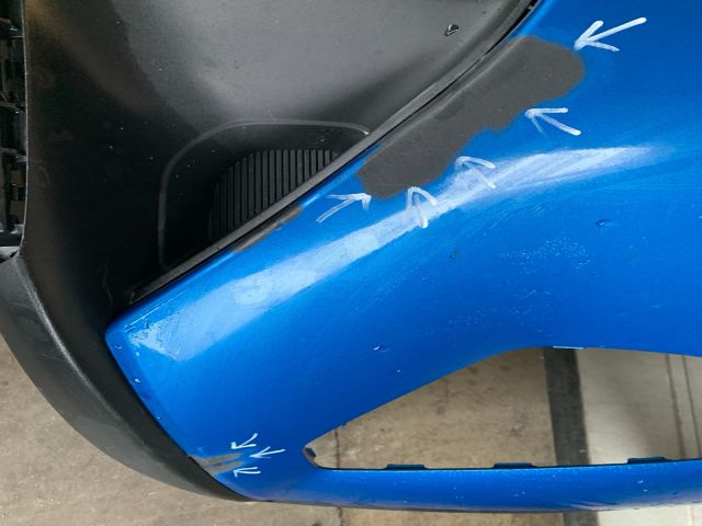 bontott KIA STONIC Első Lökhárító (Üresen)