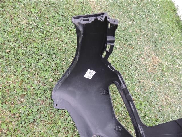 bontott KIA STONIC Hátsó Lökhárító (Részeivel)