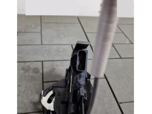 bontott KIA STONIC Jobb hátsó Ajtózár