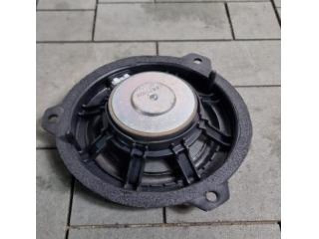 bontott KIA STONIC Jobb hátsó Hangszóró