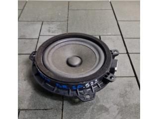 bontott KIA STONIC Jobb hátsó Hangszóró