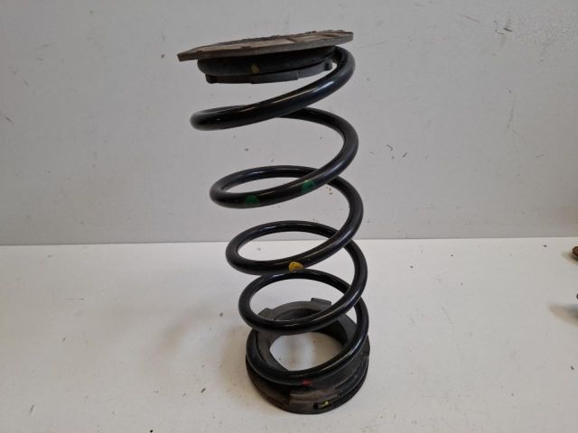 bontott KIA VENGA Hátsó Rugó