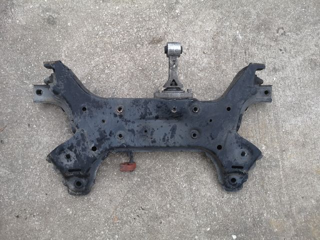 bontott KIA VENGA Első Bölcső