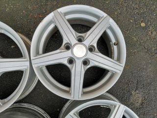 bontott KIA VENGA Alufelni Szett