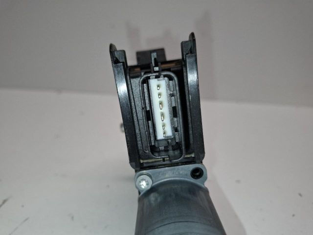 bontott KIA VENGA Bal első Ablakemelő Motor