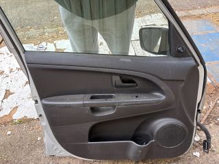 bontott KIA VENGA Bal első Ajtó (Részeivel)