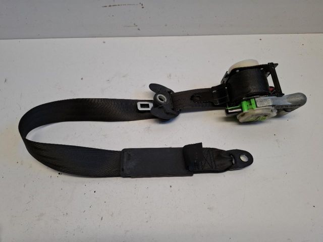 bontott KIA VENGA Bal első Övfeszítő