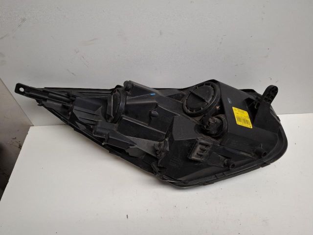 bontott KIA VENGA Bal Fényszóró