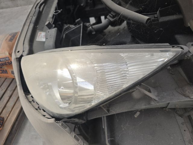 bontott KIA VENGA Bal Fényszóró