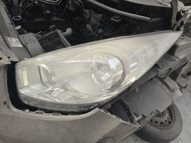 bontott KIA VENGA Bal Fényszóró