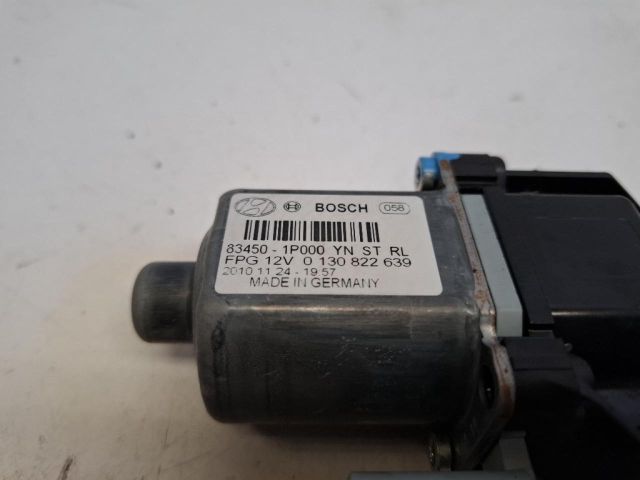 bontott KIA VENGA Bal hátsó Ablakemelő Motor