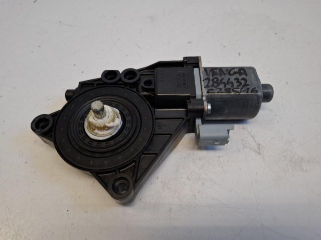 bontott KIA VENGA Bal hátsó Ablakemelő Motor