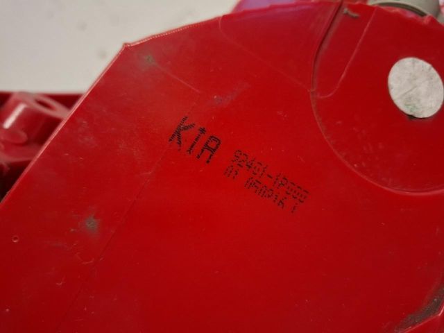 bontott KIA VENGA Bal Külső Hátsó Lámpa